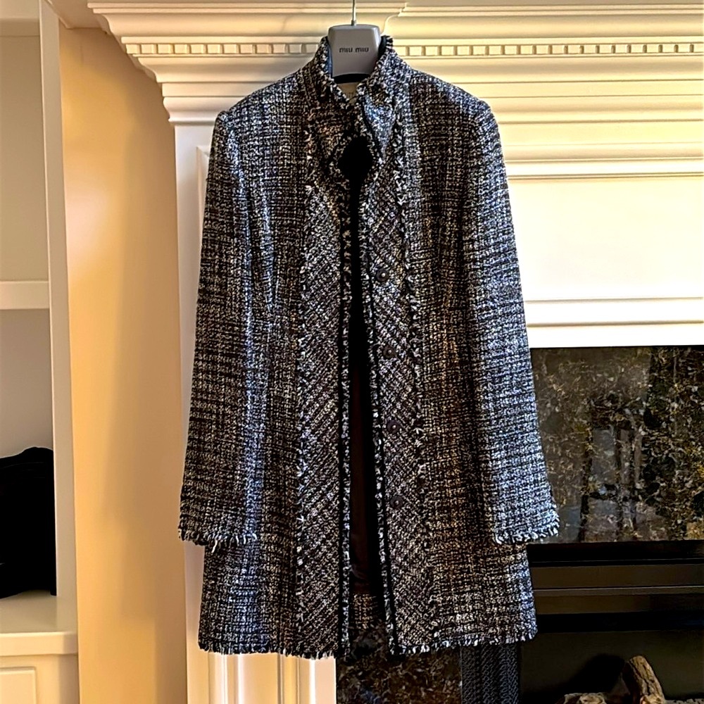 White House Black Market tweed midi boucle fringe trim black jacket coat sz.0